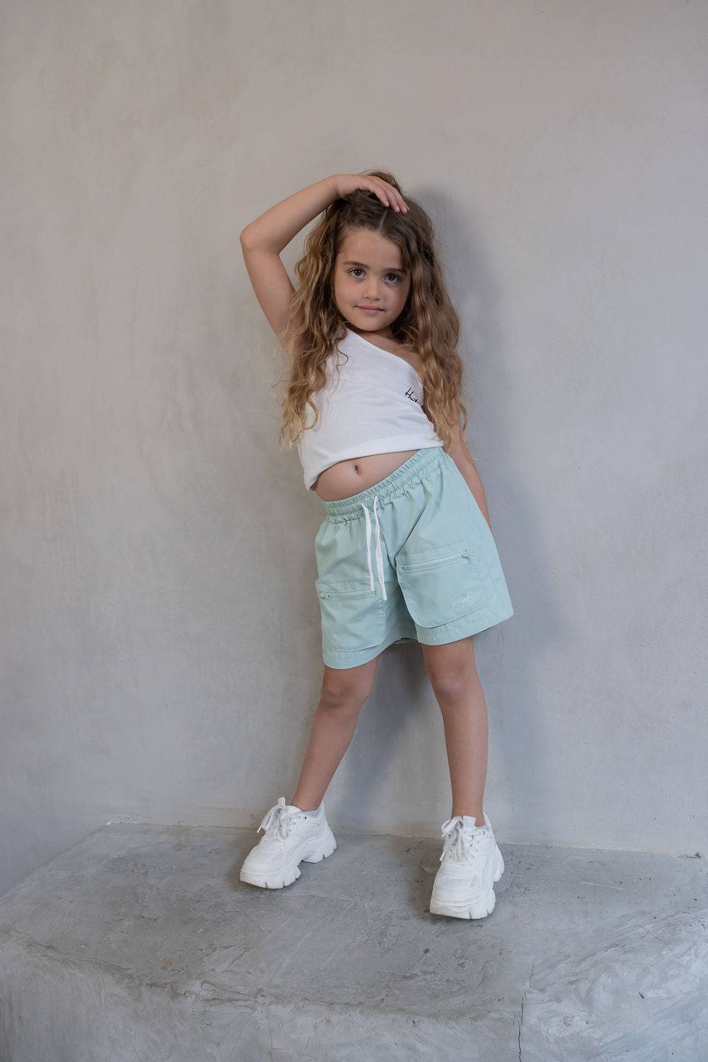 מכנס ניילון קצר מנטה - Hipster