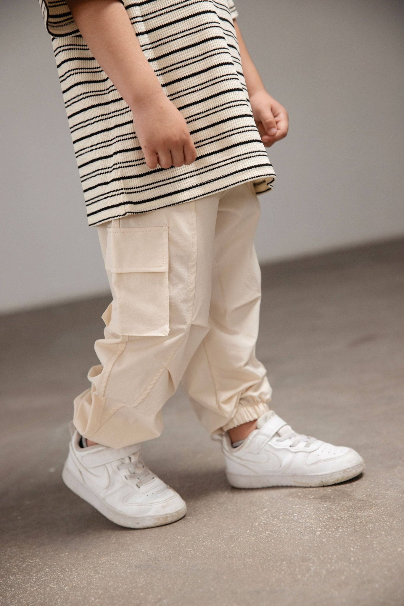 מכנס ניילון שמנת - Hipster