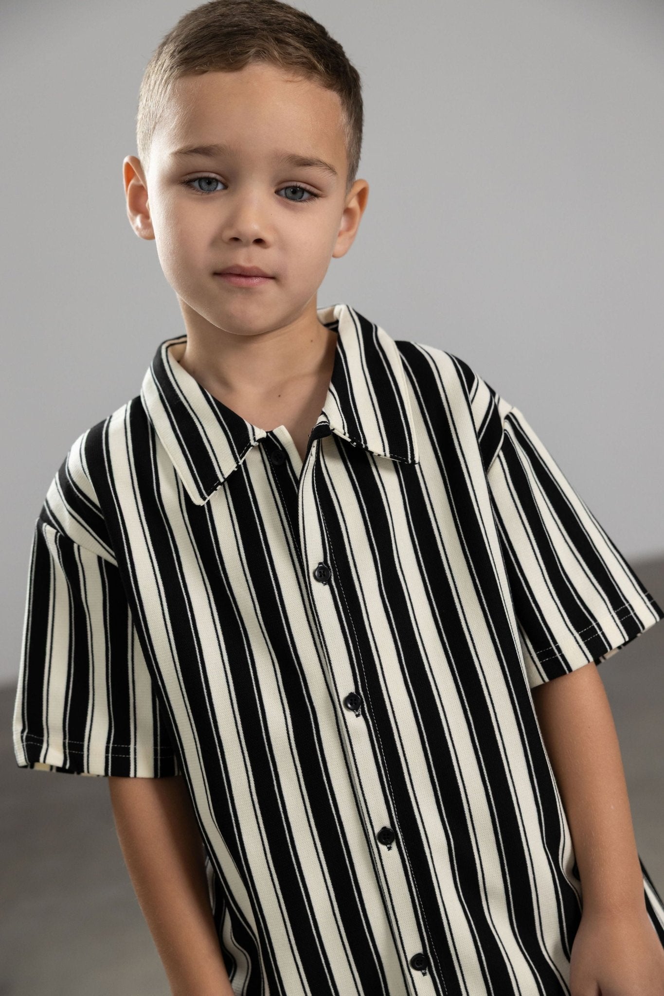 מכופתרת פסים פביאן - Hipster