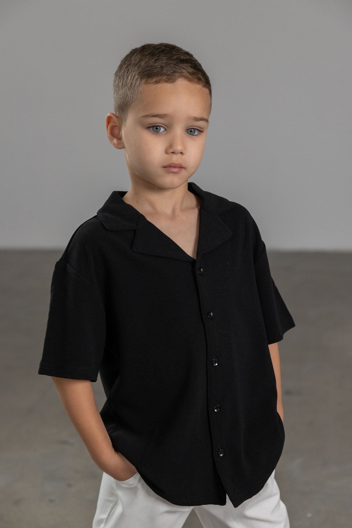 מכופתרת ריזורט שחורה - Hipster