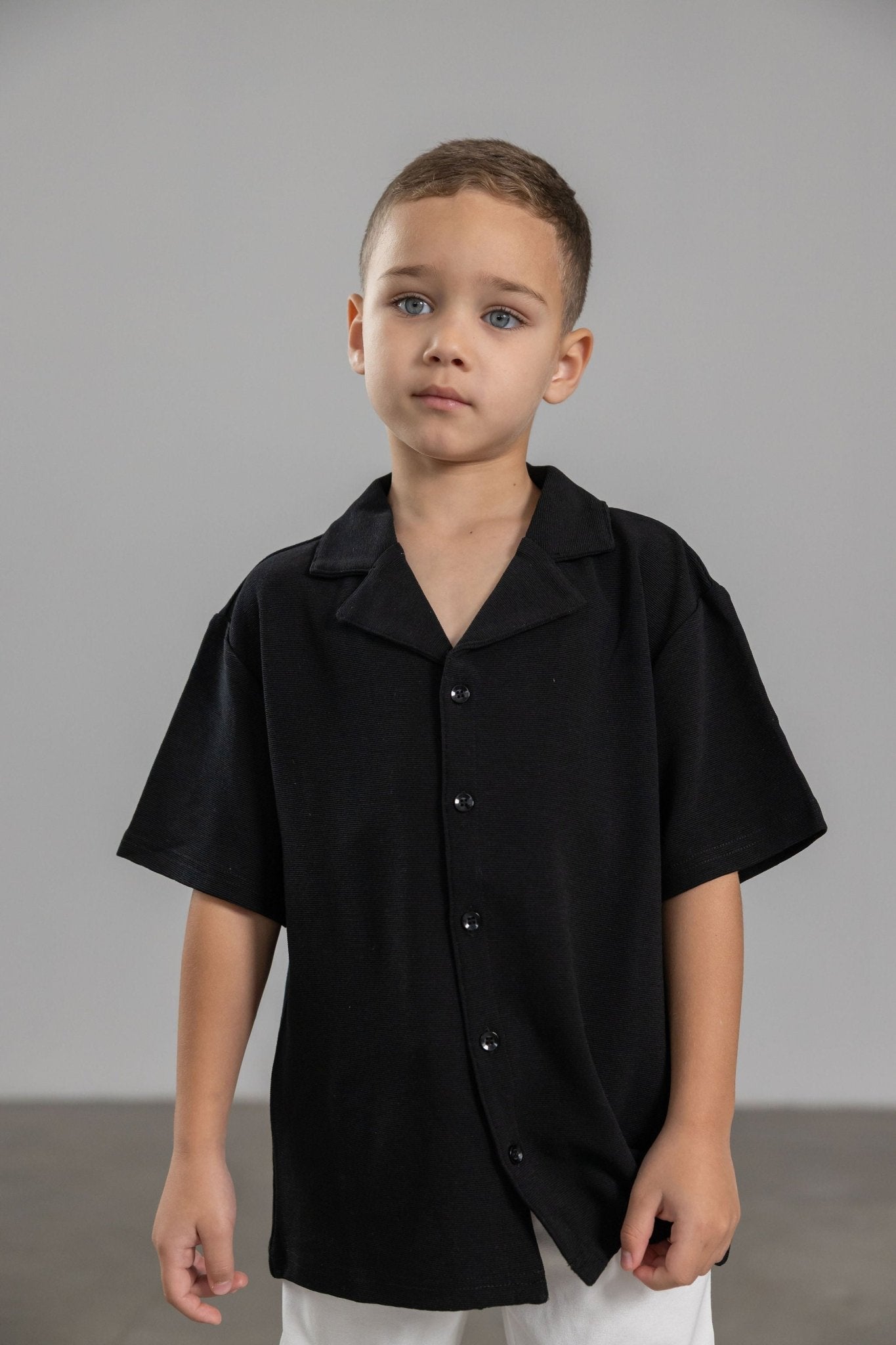 מכופתרת ריזורט שחורה - Hipster