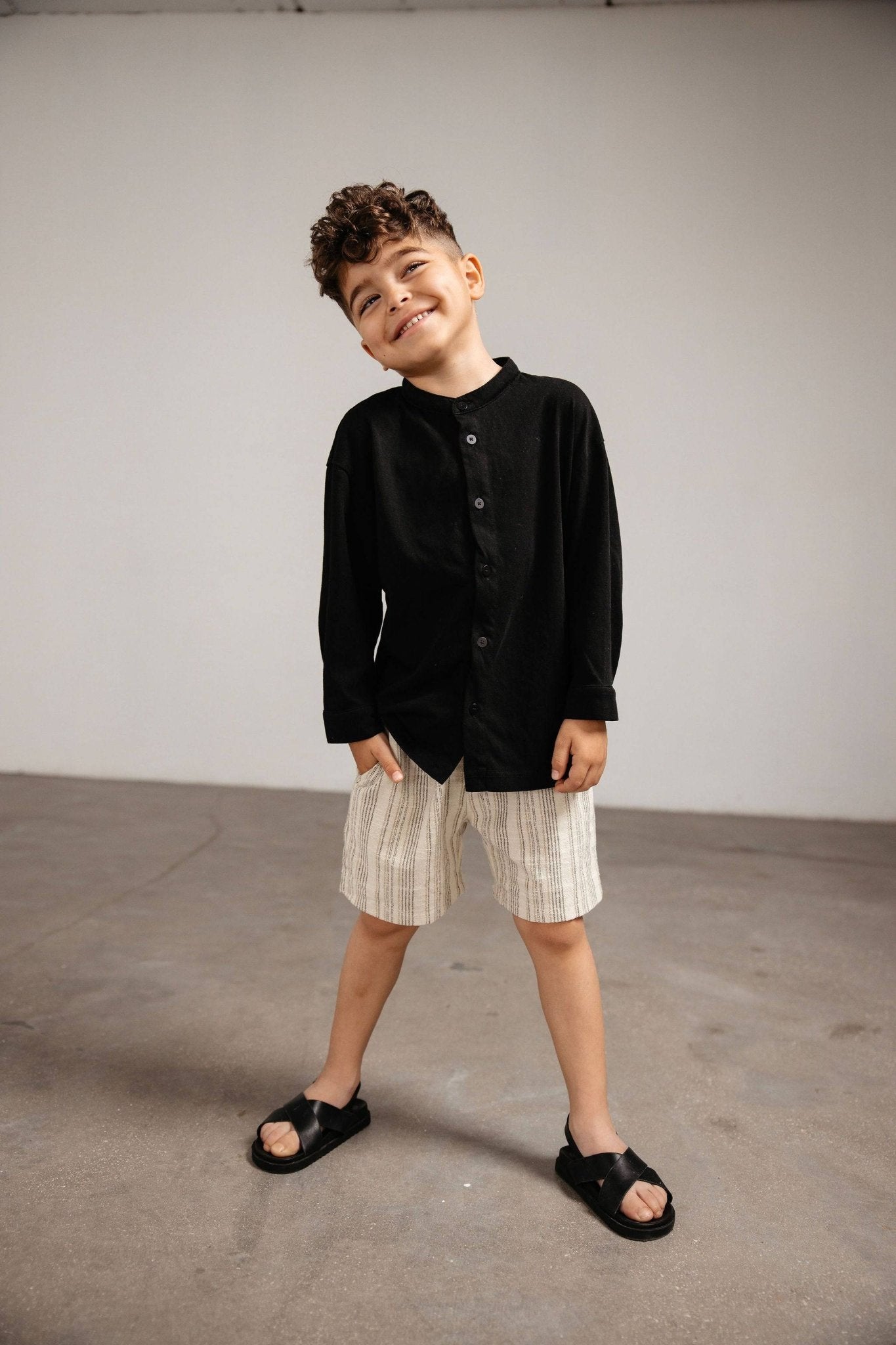 מכופתרת כותנה שחורה - Hipster