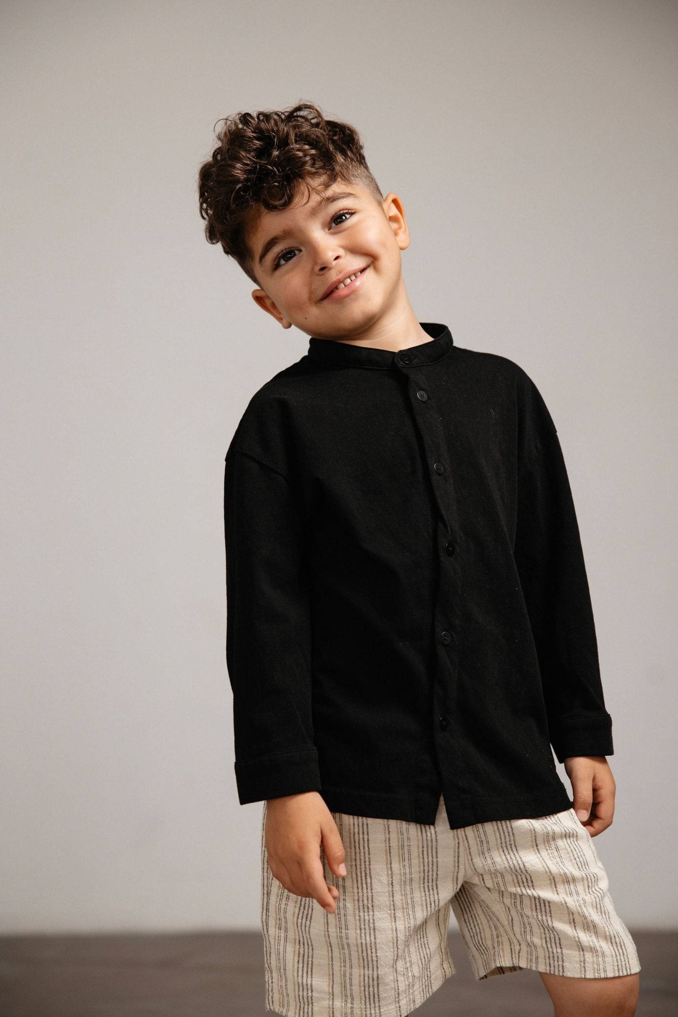 מכופתרת כותנה שחורה - Hipster