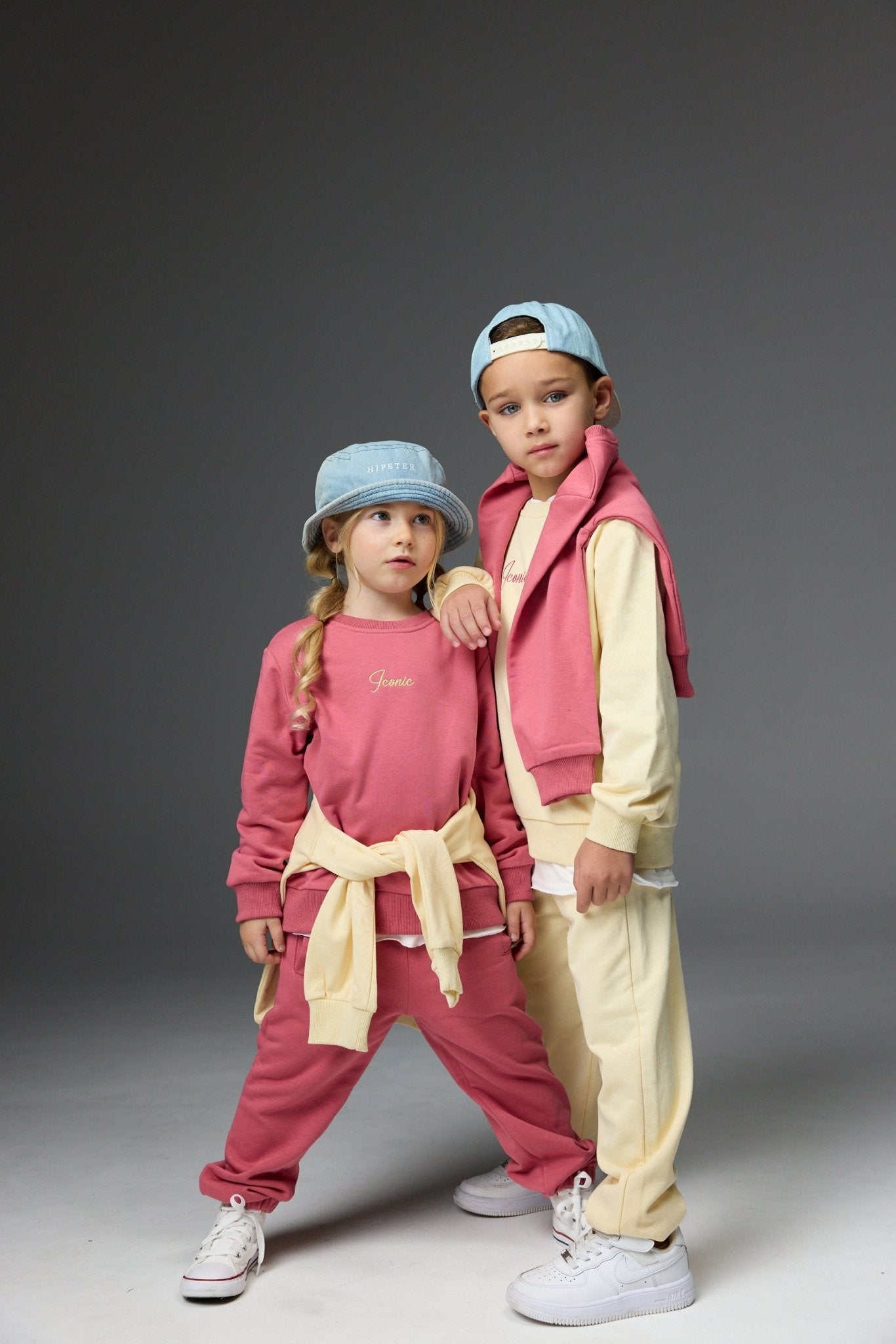 מכנס אייקון דובדבן - Hipster