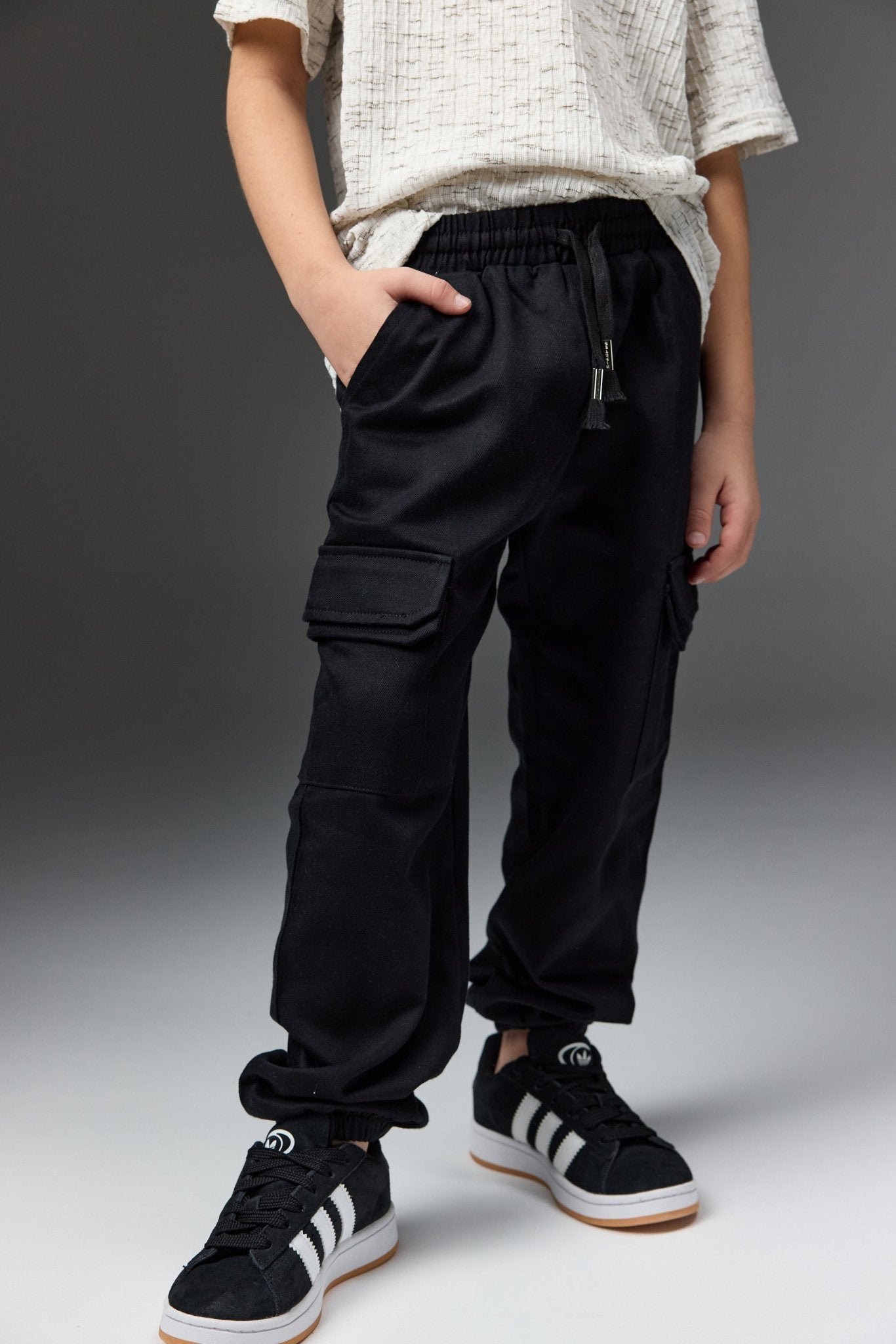 דגמ״ח ג׳ון שחור - Hipster