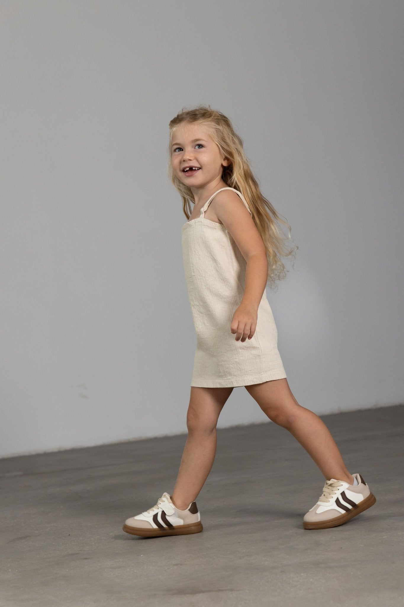 שמלת ג'ינס בז' - Hipster