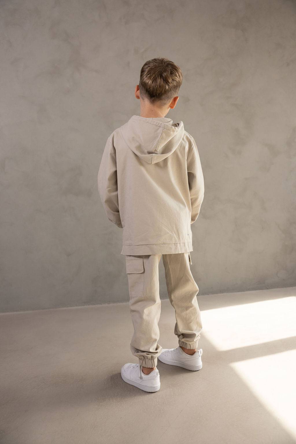 חליפת קווין בז' - Hipster