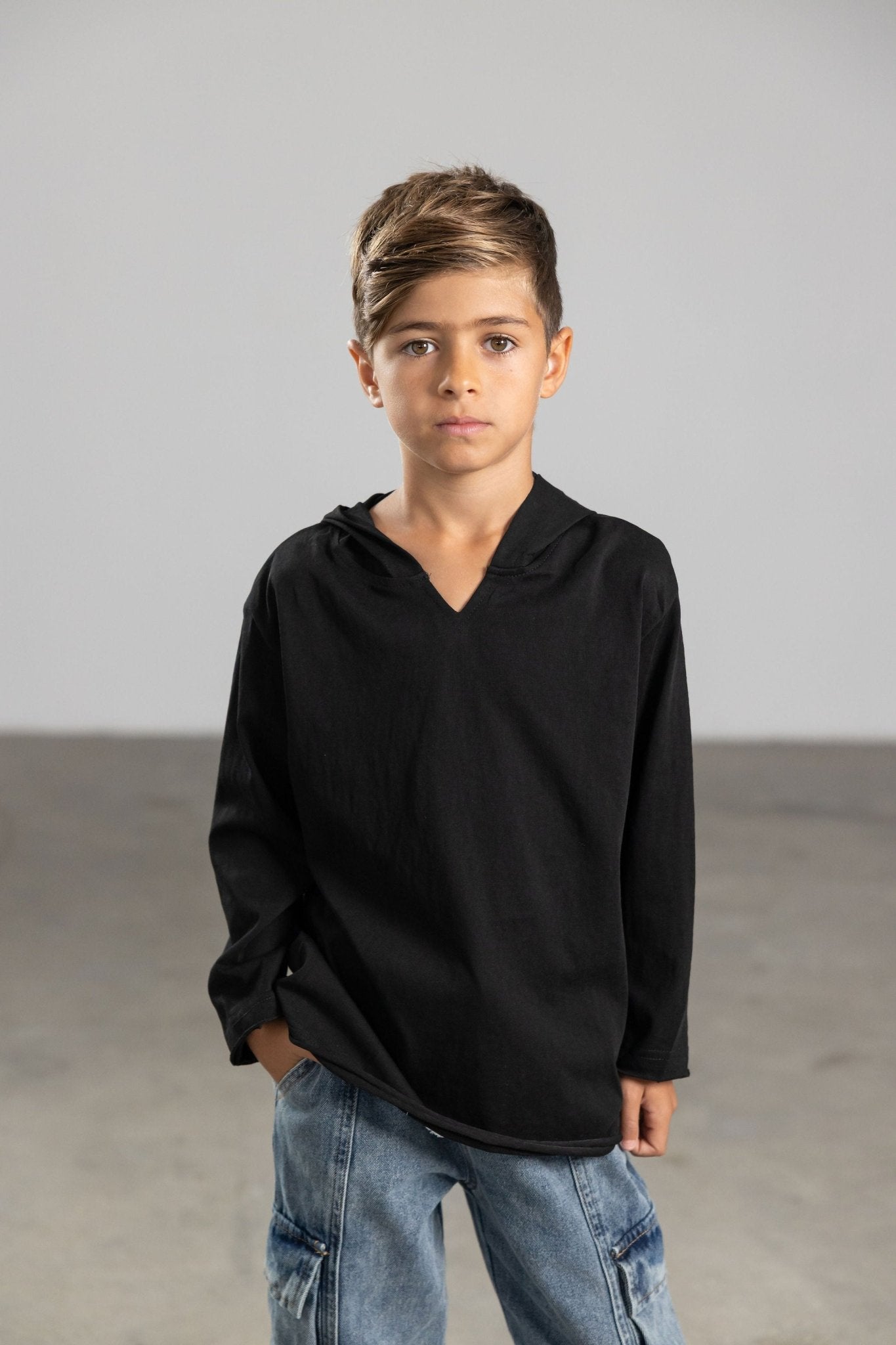 חולצת מילו שחורה - Hipster